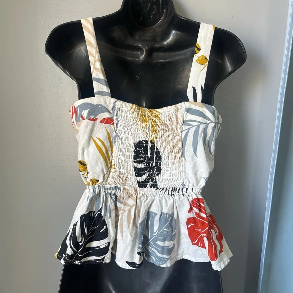 Monteau White Cream Peplum Buttoned Tank Top - Image 4