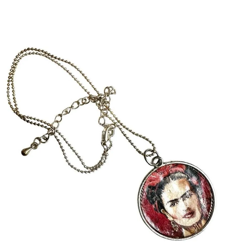 Frida Kahlo OM pendant Necklace - Image 9