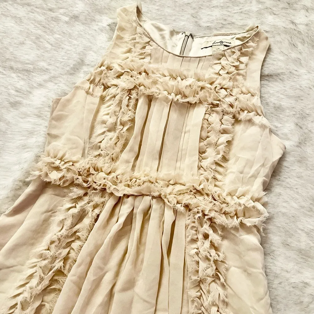 Forever 21 Vintage Cream Rosette Ruffle Pleated Dress Size Small - Image 5