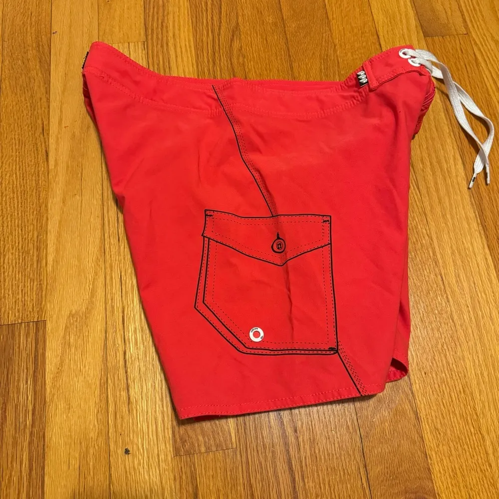 Volcom Swim Shorts Red Black Size Large - Image 2