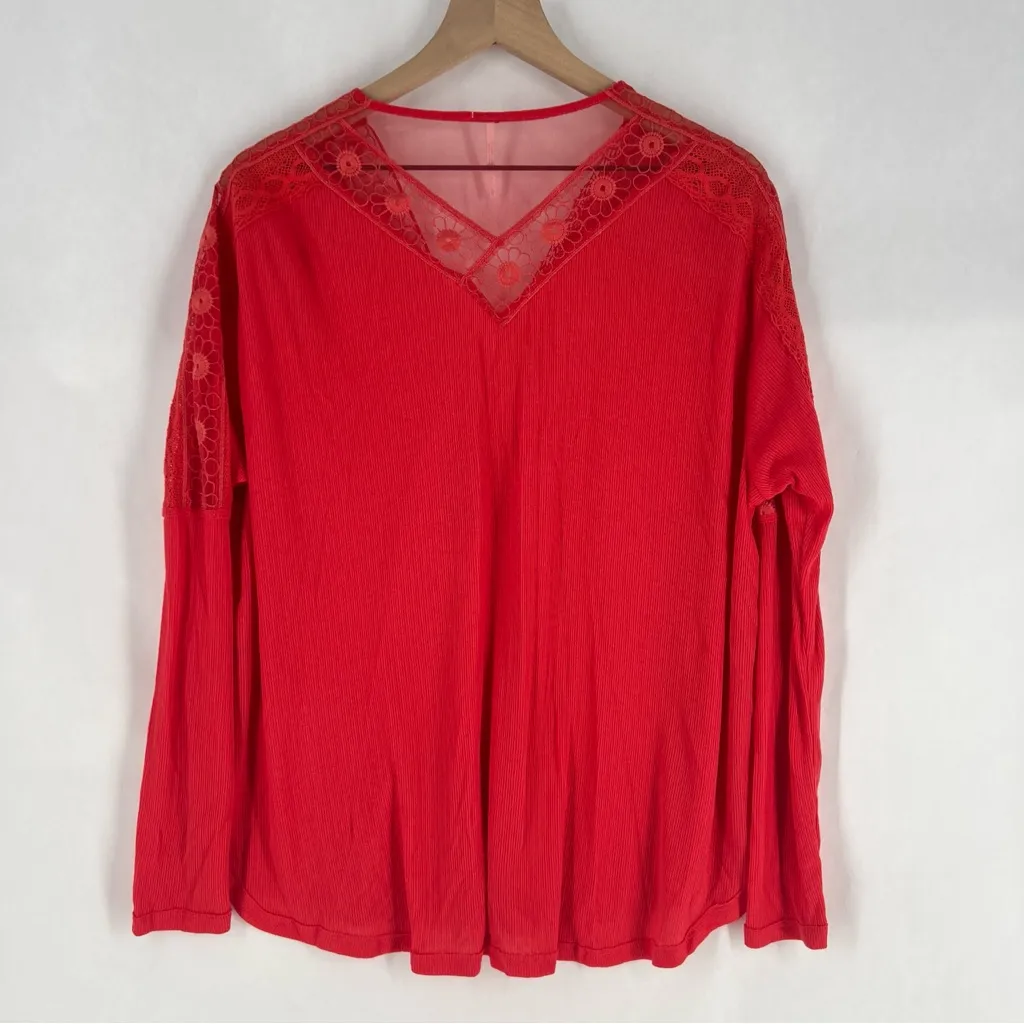 Free People Vibrant Red Ribbed Lace‎ Trimmed Dolman Sleeve Blouse Size M - Image 9