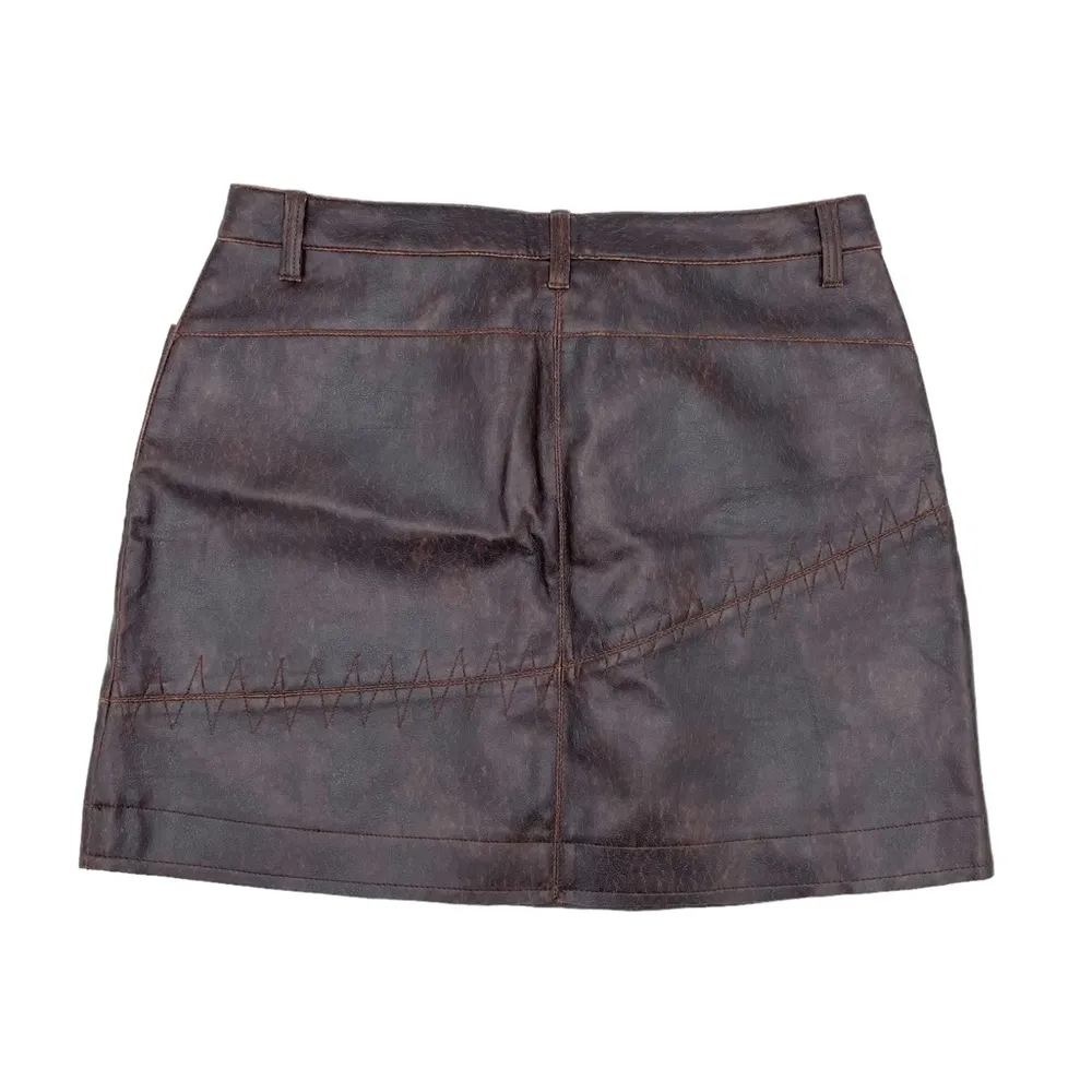 Vintage 90s Y2K No Boundaries PVC Faux Leather Stitch Detail Brown Mini Skirt - Image 2