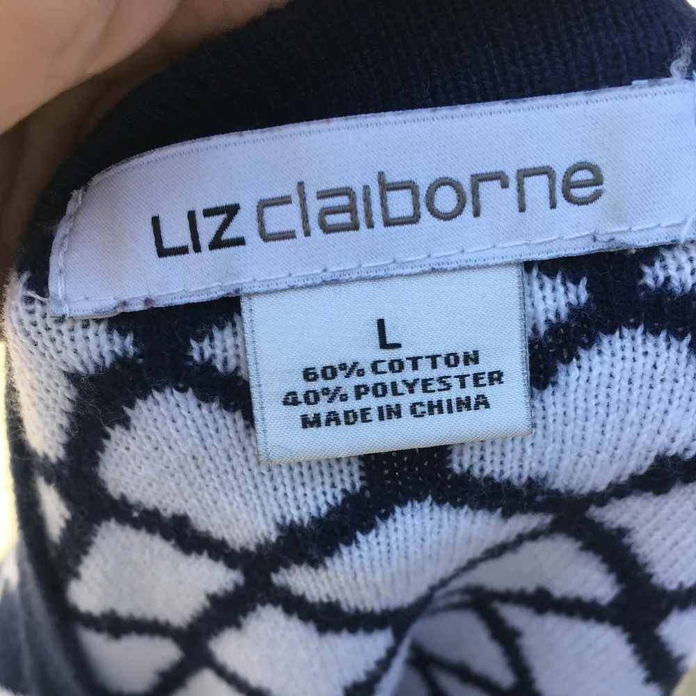 Liz Claiborne sweater - Image 5
