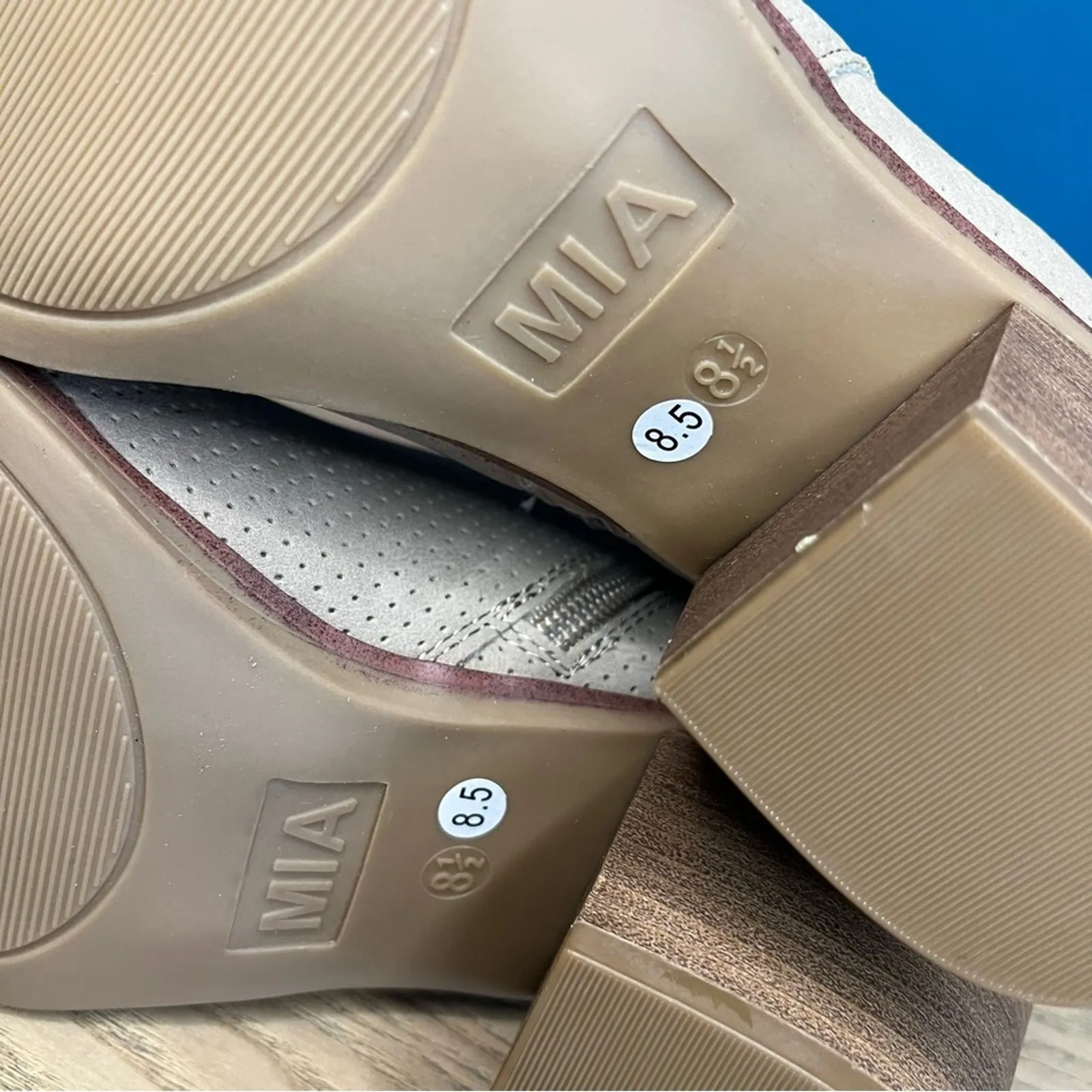 New! Mia Women's Jullep Perf Pointy Ankle Block Heel Booties Khaki Tan Size 8 - Image 9