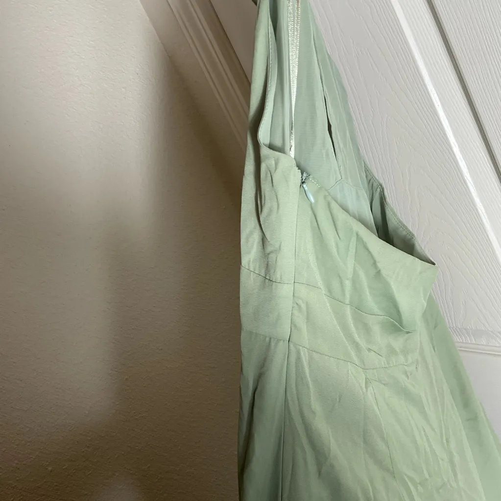 Zara Ruffled Flower Halter Neck Midi Dress in sea green size medium - Image 5