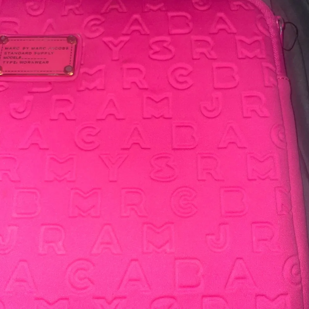 Marc Jacob’s laptop sleeve case - Image 5