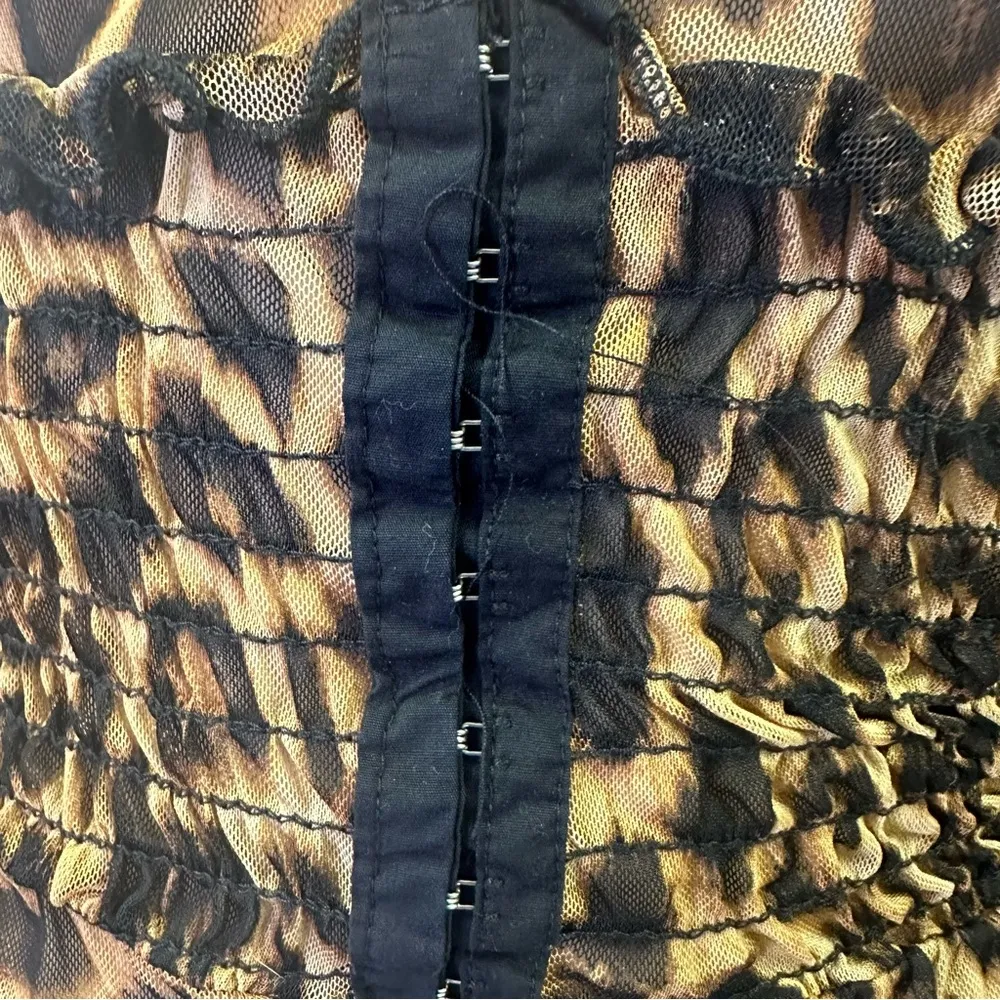 Skonhet Corset Waist Leopard Animal Print Semi Sheer Stretch Long Sleeve Top M Tan Size M - Image 4