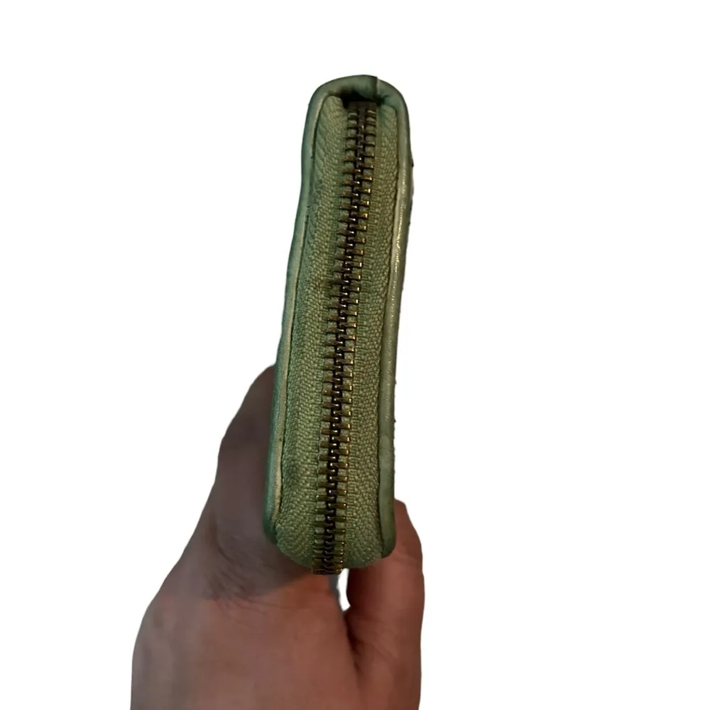 Marta Ponti Sage Green Woven Leather Zip Around Wallet W/Zip Coin, 3 Pockets. - Image 4