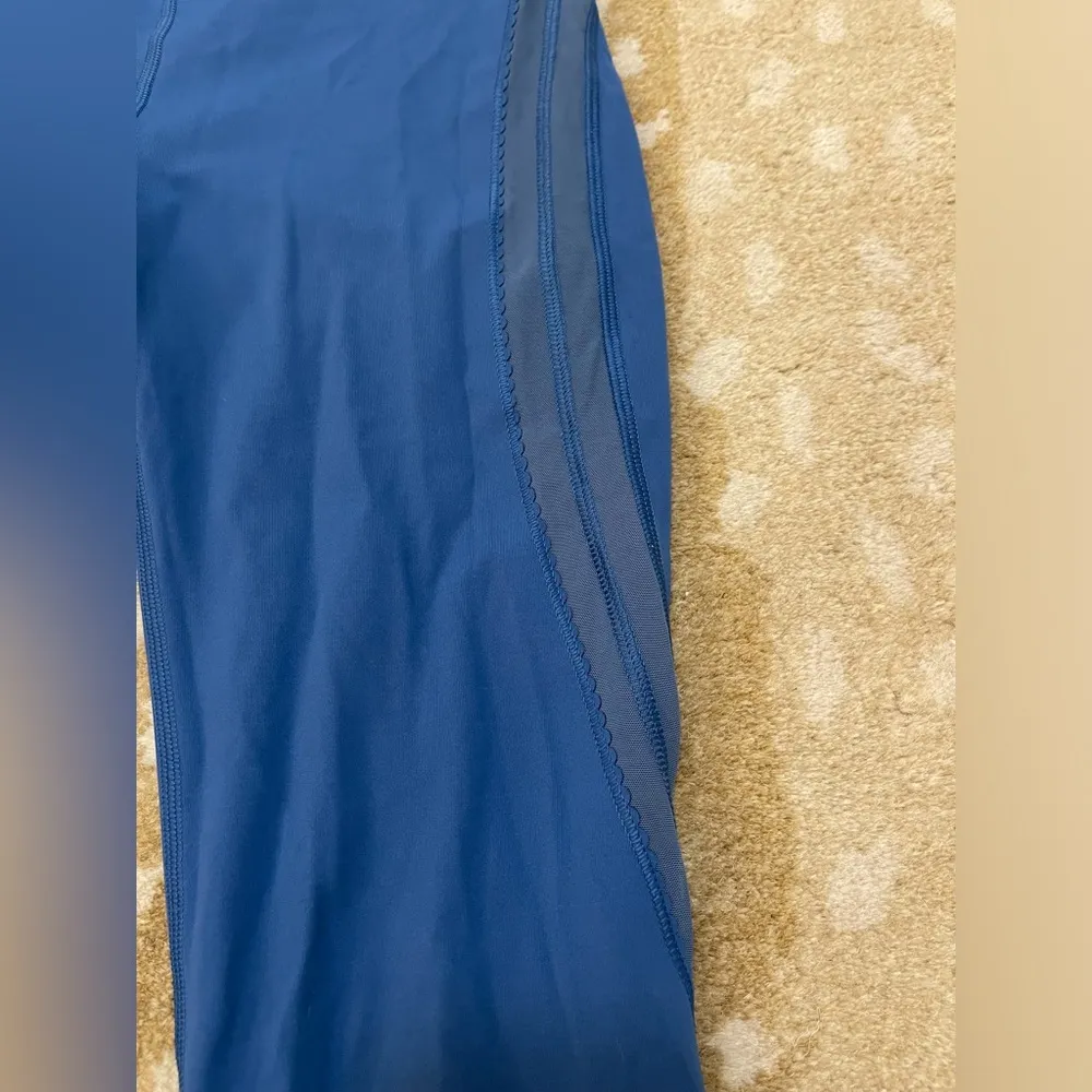 Lululemon Athletica Sun Setter Crop (17") Royal blue women’s size 4 - Image 10