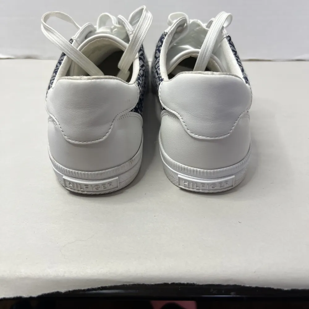 Tommy Hilfiger  Women's  Low Top Sneaker White Size 10 - Image 4