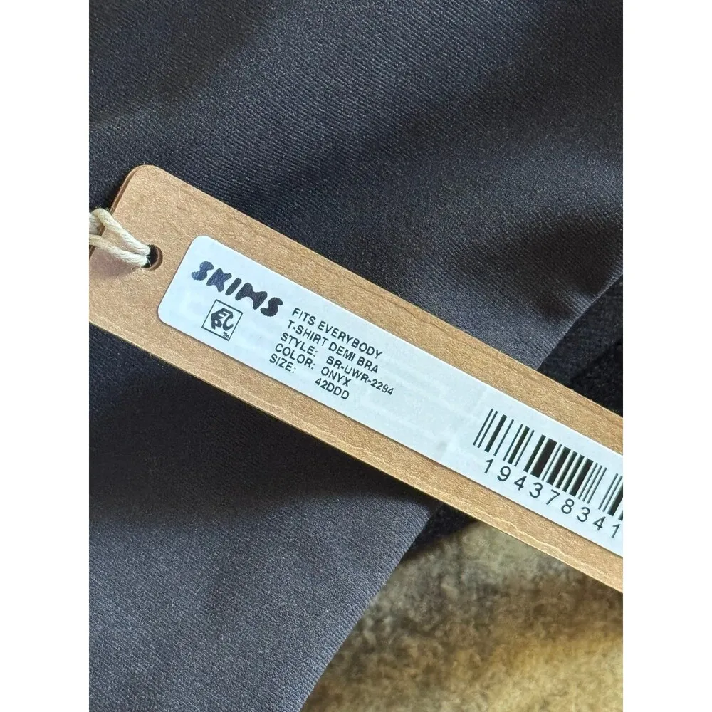 Skims Fits Everybody T-shirt Demi Bra Onyx Size 42DDD - Image 6