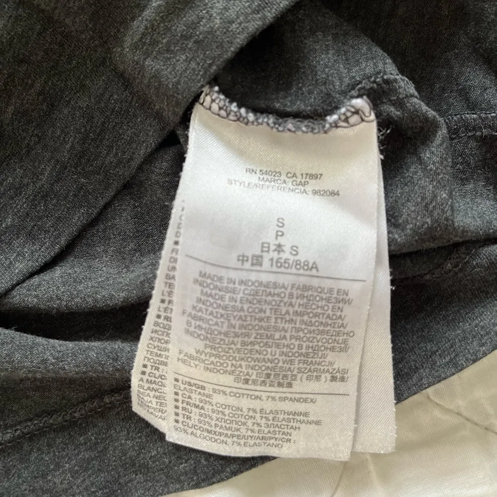 Gap charcoal gray tank top - Image 7