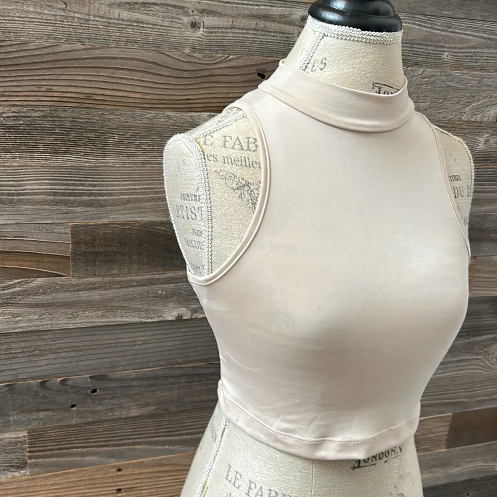 PrettyLittleThing Mock Neck Cropped Cream Sleevelss Top Size Small - Image 3