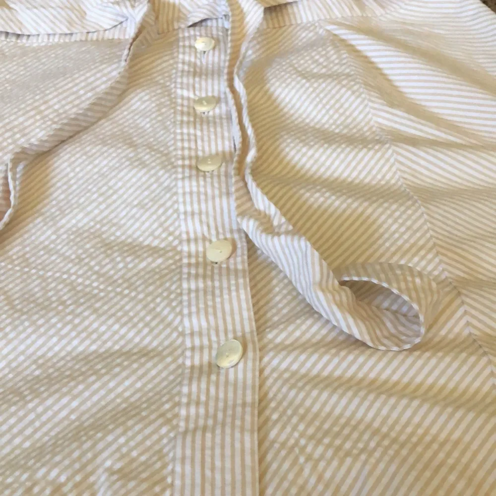 Vineyard Vines skirt sz 12 - Image 3