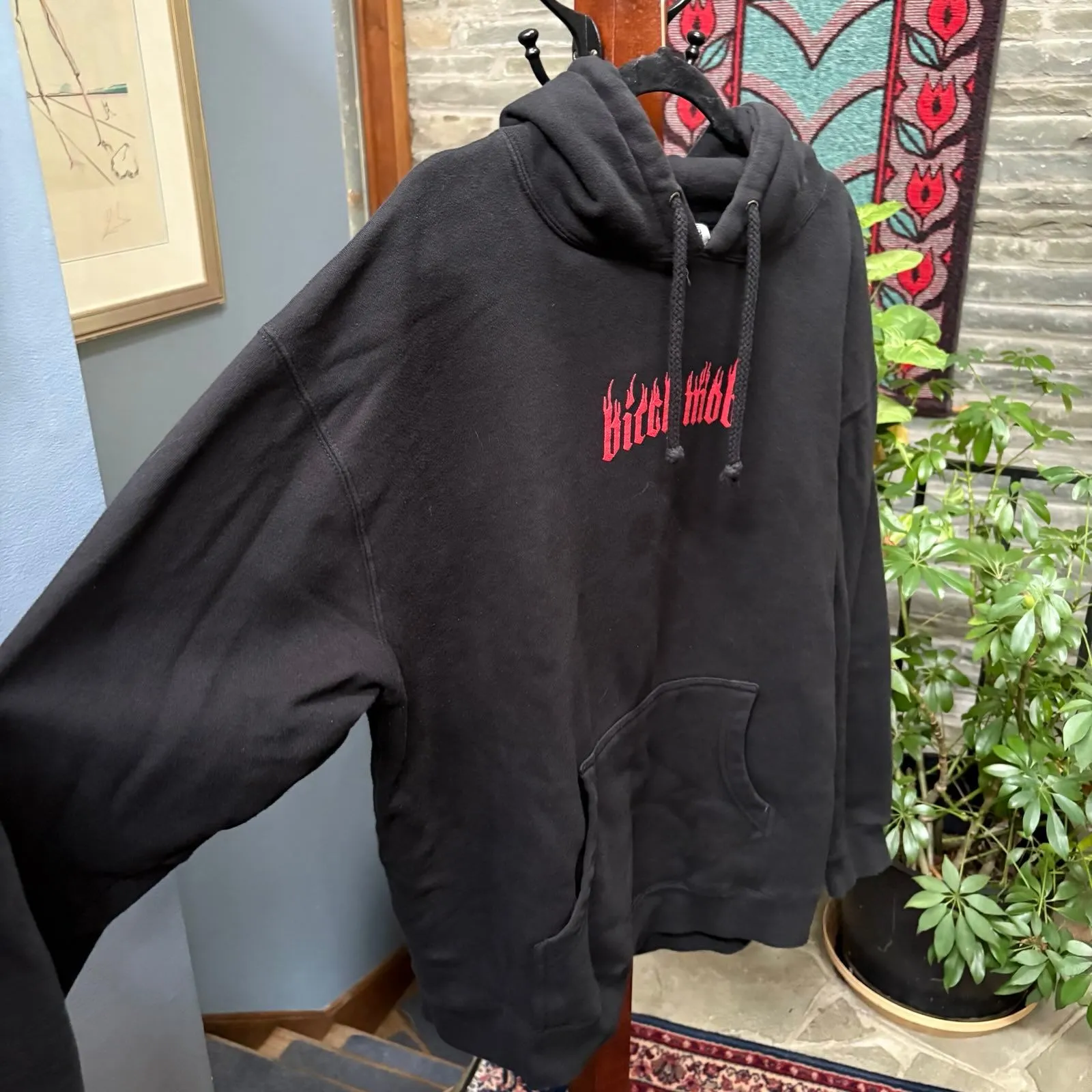 Married to the Mob MTTM B!tchMob Flames Hoodie Sweatshirt Black size XL, Unisex - Image 3