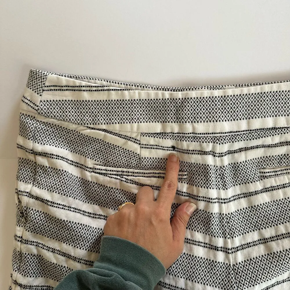 Ann Taylor LOFT The Riviera Short Women’s size 12 black and white striped tweed - Image 8