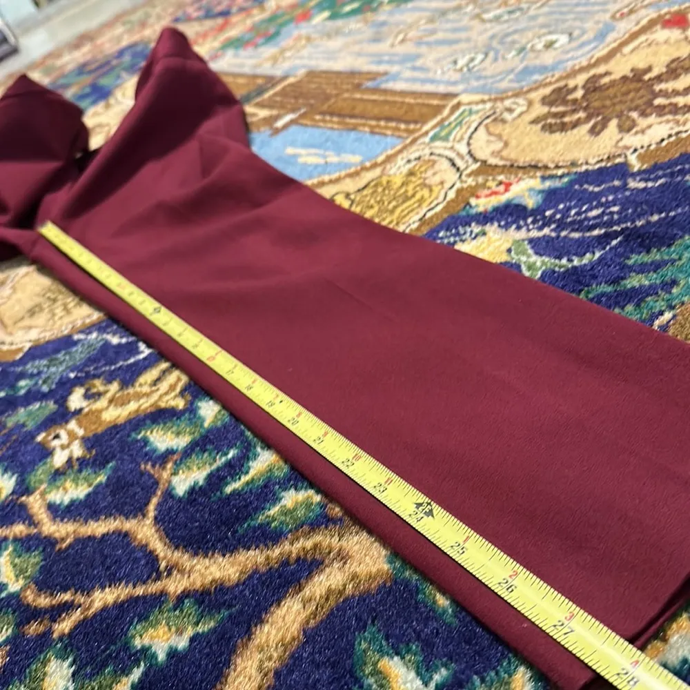 Metaphor burgundy pants - Image 9