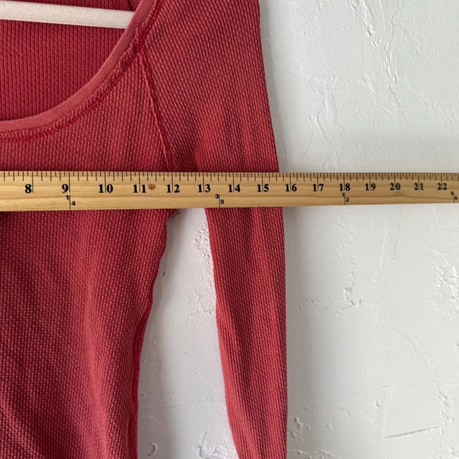 We The Free Thermal‎ Top Fitted XS Red Long Sleeve Crochet Cuff Waffle Knit Boho - Image 10