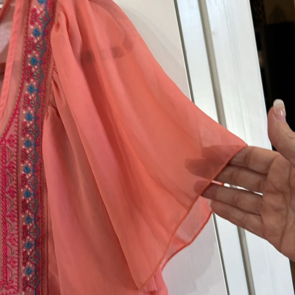 RUE 21 Embroidered Flutter Sleeve Boho Peasant Top Size XL - Image 3