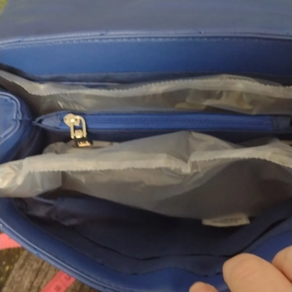 Badgley MISCHKA NWT blue quilted handbag - Image 6