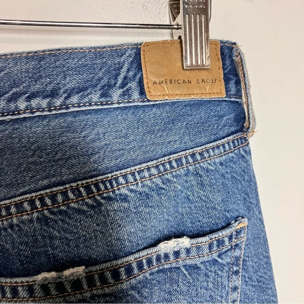 American Eagle Outfitters 90’s boyfriend Jeans‎ button fly size 8 - Image 5