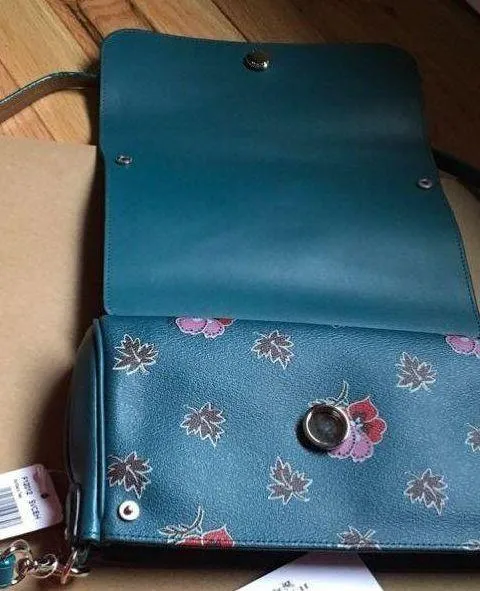 Reversible Crossbody /Shoulder Bag - Image 4