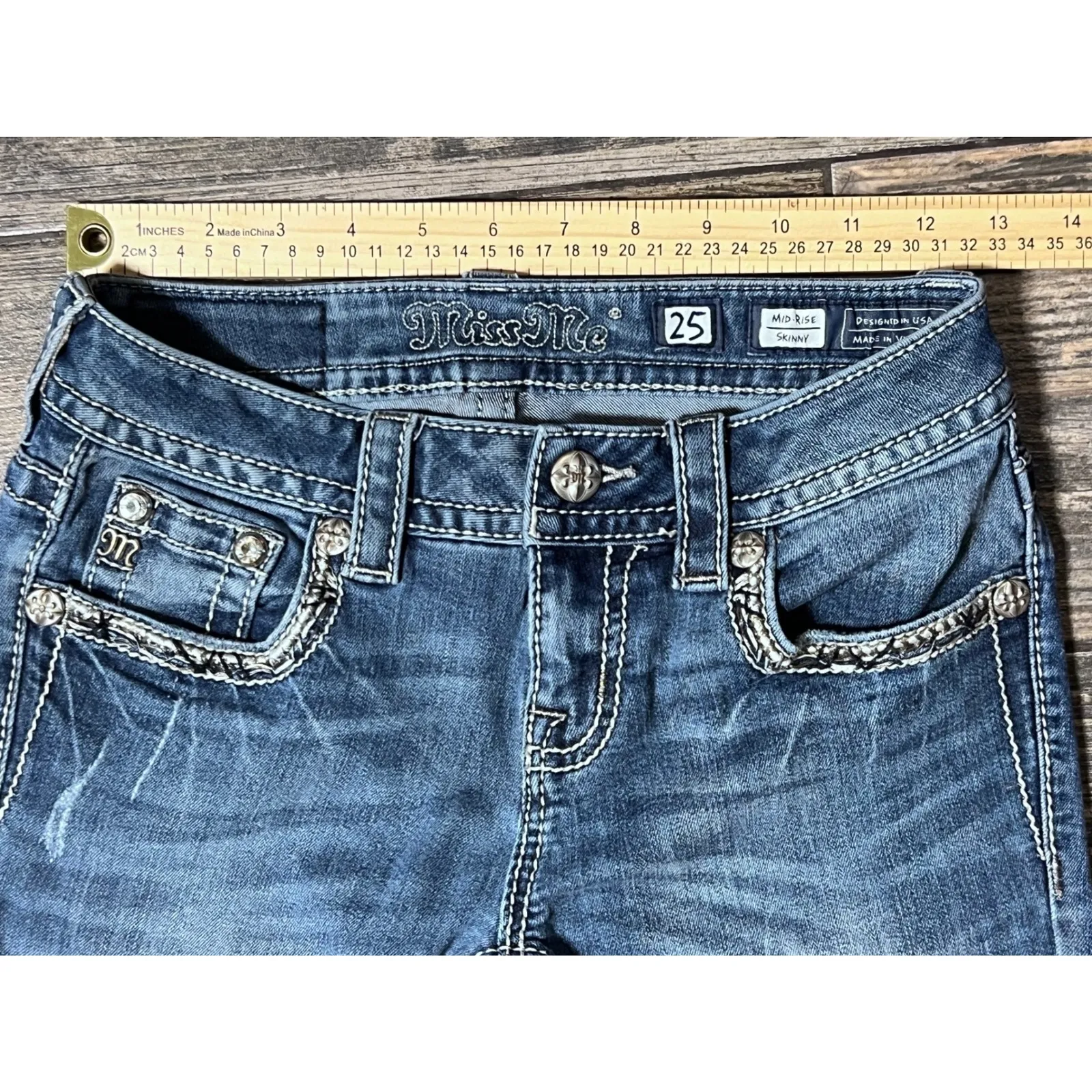 Miss Me Jeans Womens Size 25 Mid Rise Distressed Skinny Angel Wing Bling Y2K EUC - Image 4