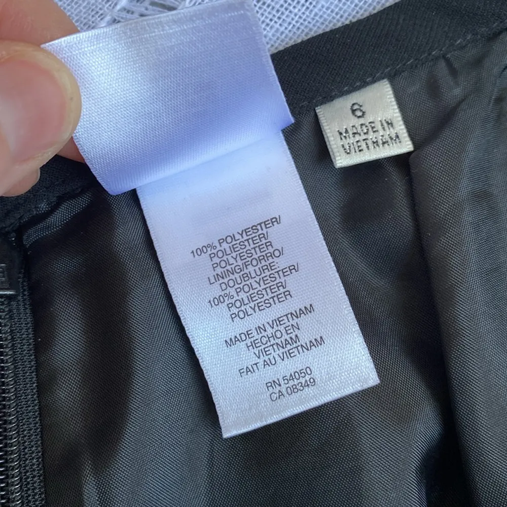 Jones Studio Separates 90s black maxi skirts. - Image 4