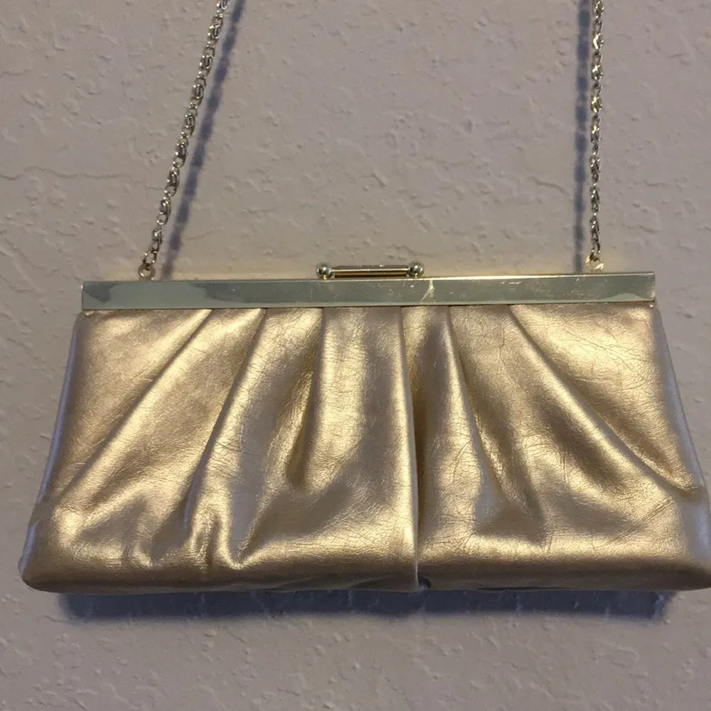 Gunne Sax Gold Purse with Gold Chain - Image 4