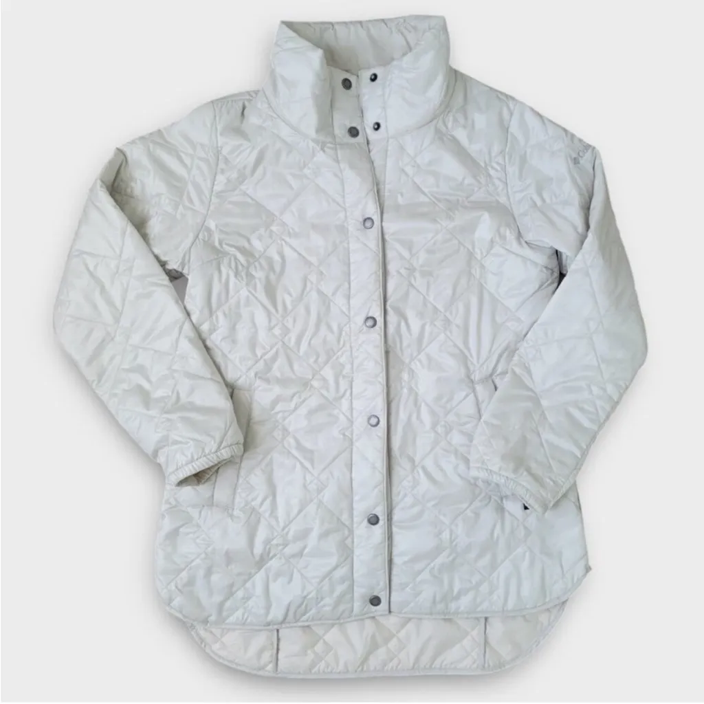 Columbia Sunrise View Quilted Pearl White Button Closure
Collar Jacket Women XXL - Image 2