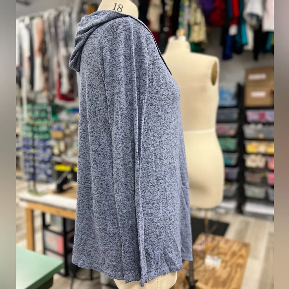 Heathered Blue Cardigan M - Image 6