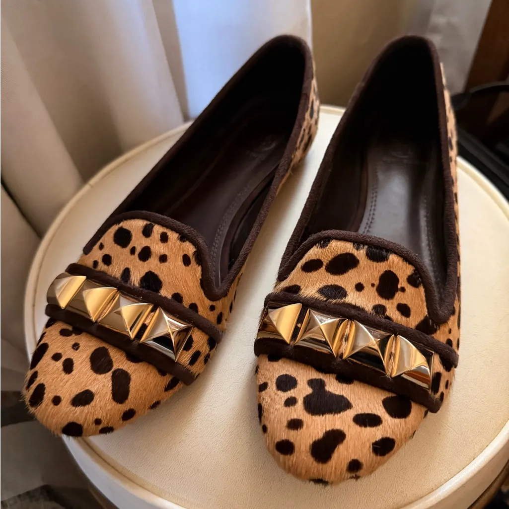 Tory Burch Tan and Black Studded Loafers - Image 2