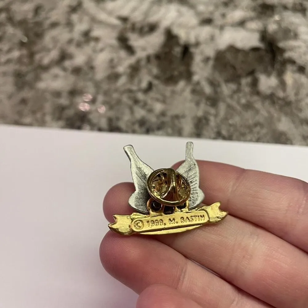 Signed 1999 M Bastin True Friends Tack Pin Bird Nest Two Tone Silver - Image 6