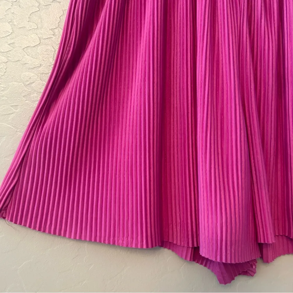 Joie magenta pink flowy accordion pleat ribbed dress shorts size medium - Image 4