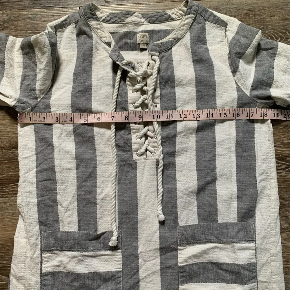 Ann Taylor Loft Beach Gray and White Cover Up 0 - Image 4