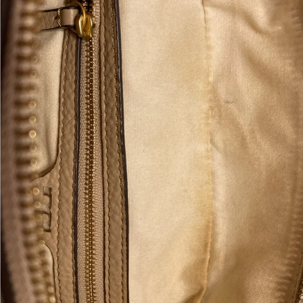 Tory Burch  T BLOCK PEBBLED LEATHER SATCHEL - Image 10