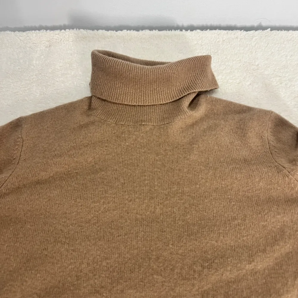 C by Bloomingdale’s cashmere turtleneck sweater M Tan Size M - Image 2