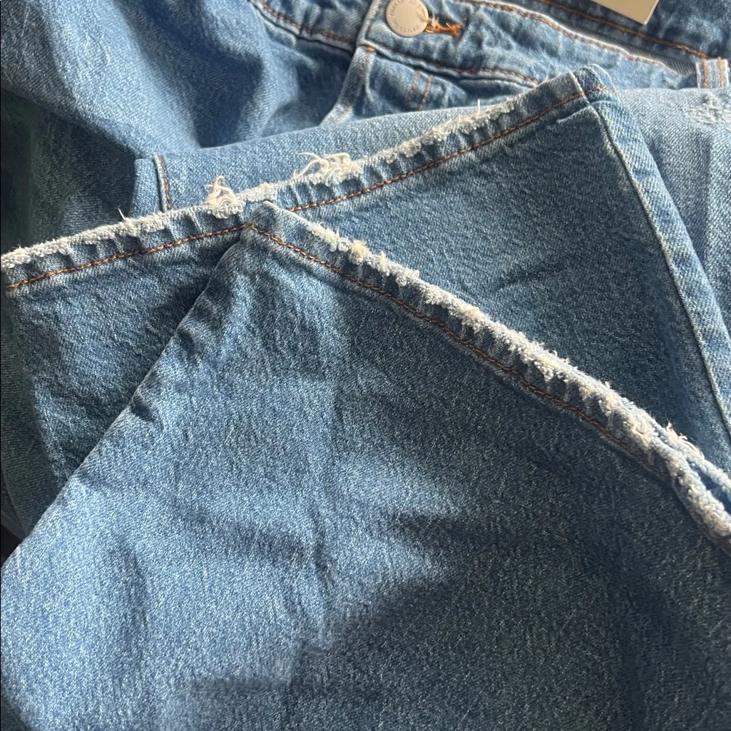 Universal Thread High Rise 90s Straight Leg Medium Wash Size 26 (tag size 28) - Image 11