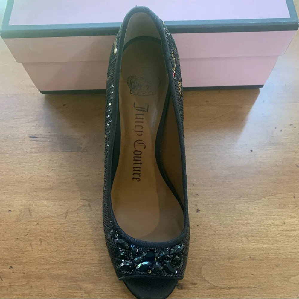 Juicy Couture Size 7.5 M Womens Daria J970112 Black Gold Messy Sequins Heels - Image 5