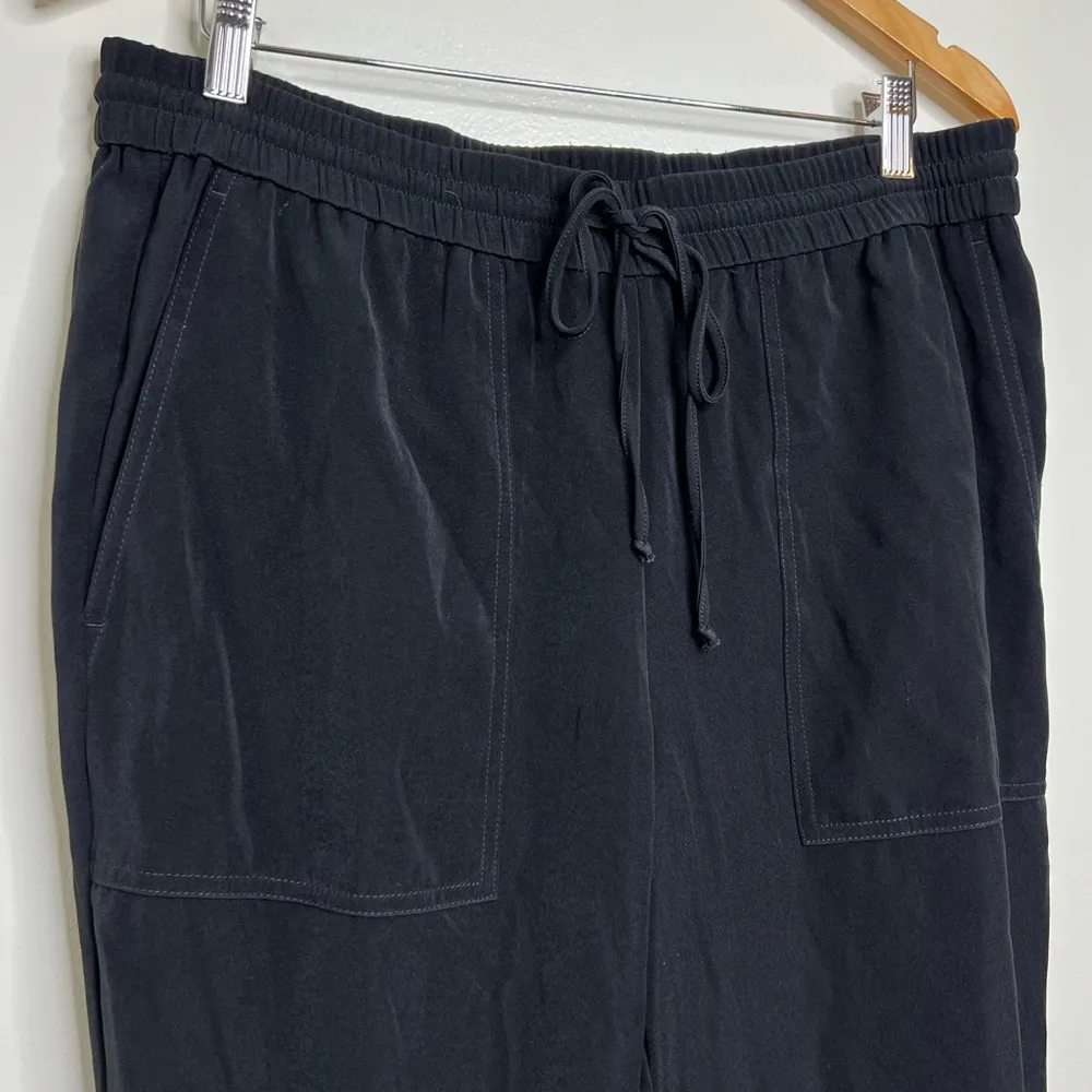 Ann Taylor Factory Black Pull On Dressy Joggers Pants Capri 24” inseam Large - Image 2
