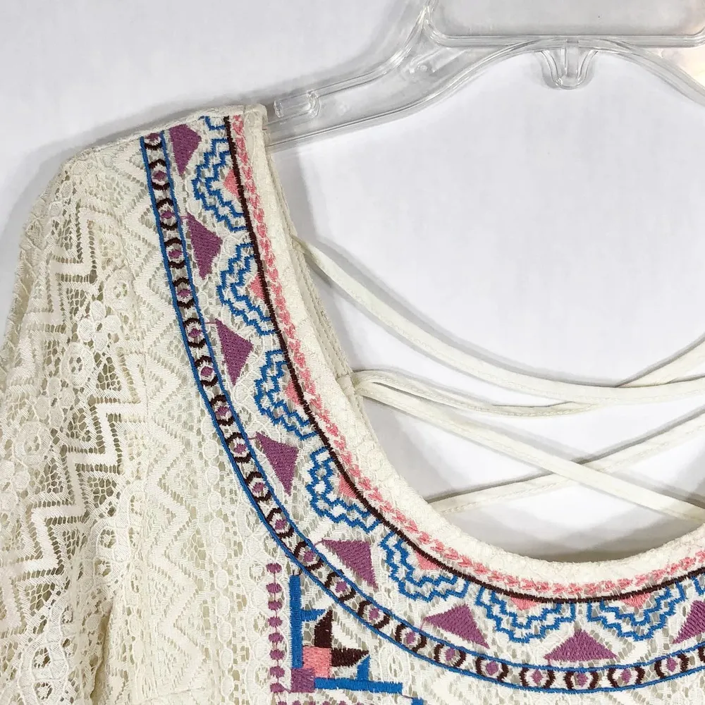 Flying Tomato Medium Dress Mini Embroidered Lace Lined White Boho CrissCross 311 - Image 9