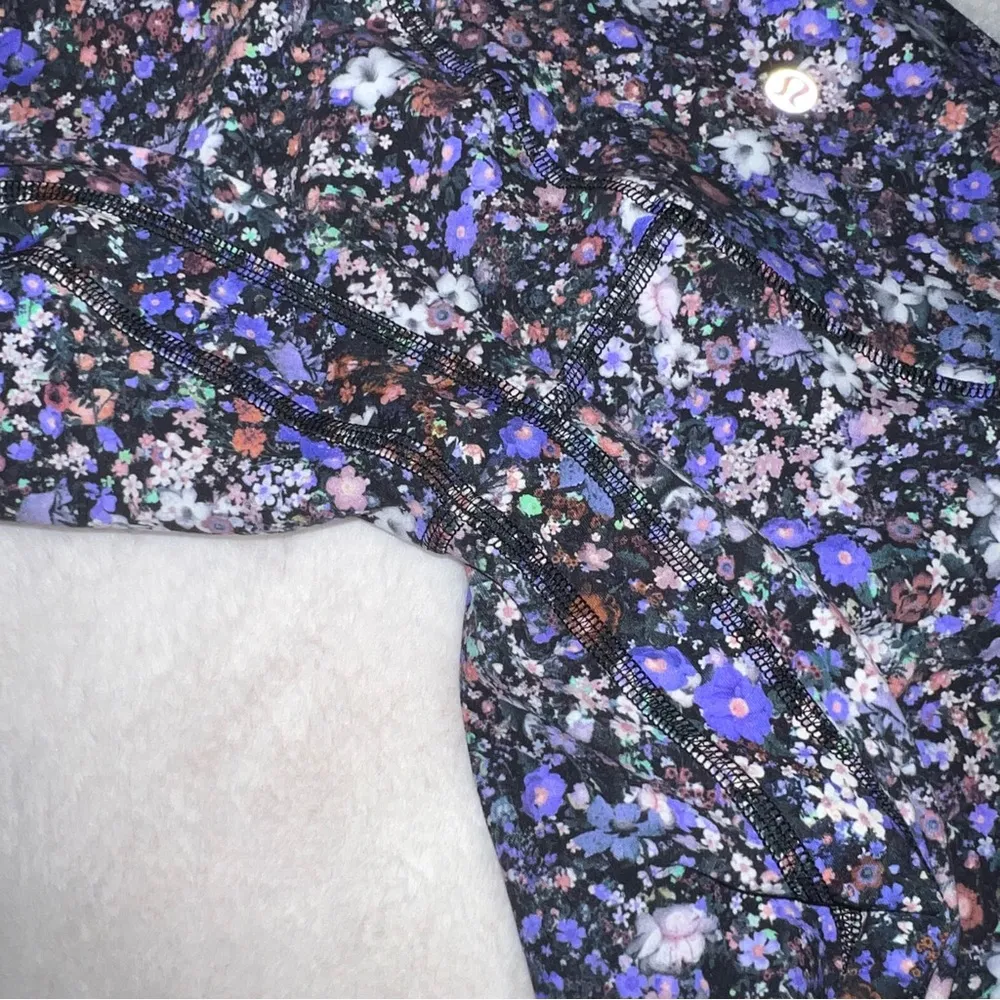 Lululemon Align High Rise Crop 23” - Flower burst - Image 5