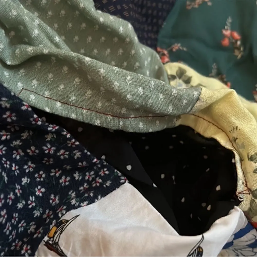 Women's Elastic Waist Patchwork Shorts. - Image 4