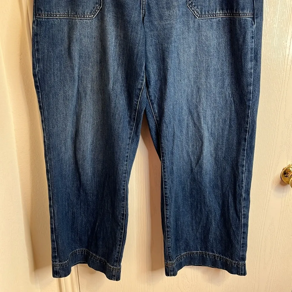 Women's High-Rise Wide Leg Jeans - Universal Thread Medium Wash. Size 17R - Image 4