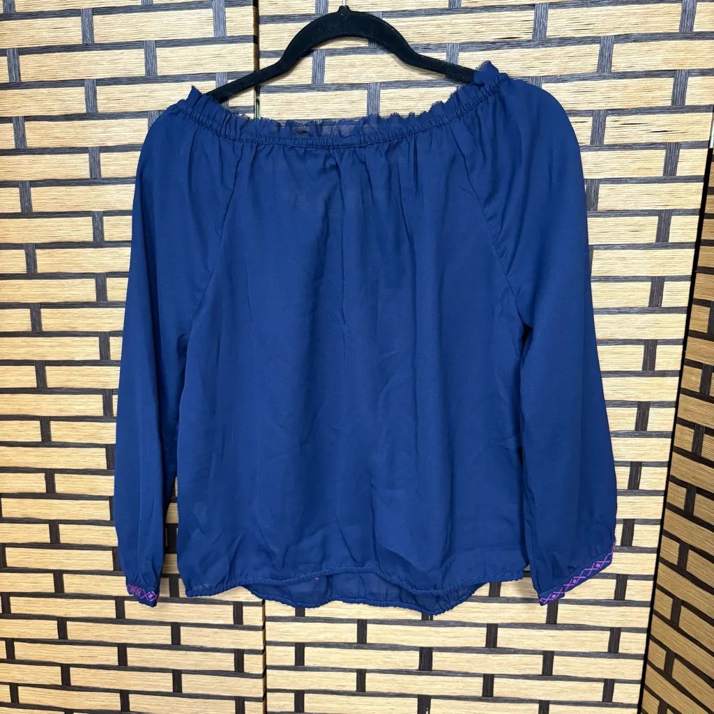 American Eagle Navy Sheer‎ Embroidered Top Size Small - Image 2