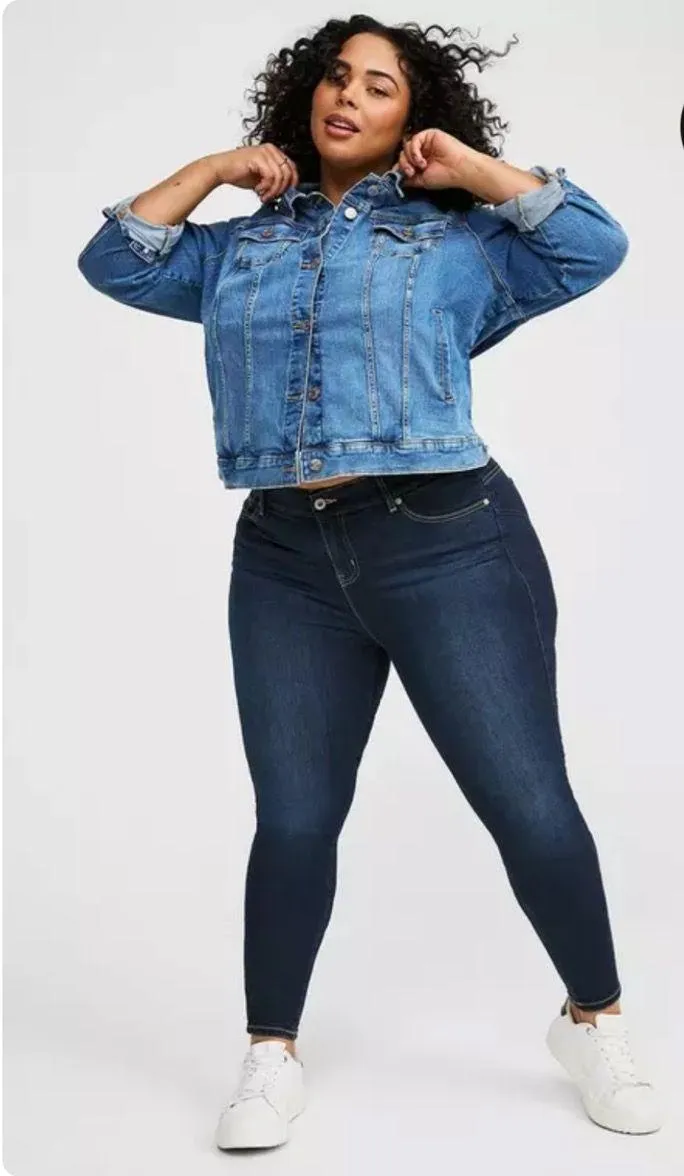 Torrid Bombshell Skinny Jean SHORT INSEAM - Image 2