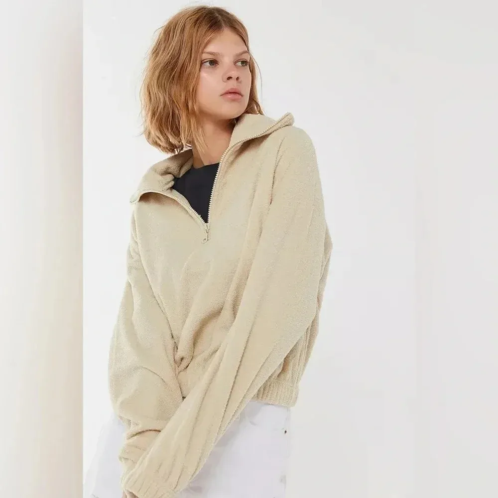 Urban Outfitters UO Track Meet Half-Zip Fleece Popover Sweatshirt Size Small S - Image 2