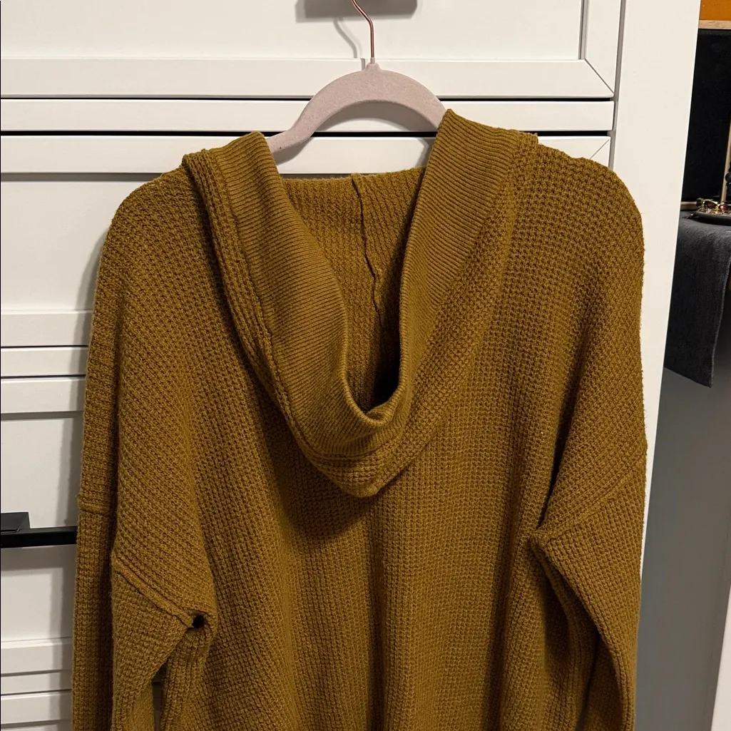 Aerie V-Neck Sweater in Mustard - Image 3