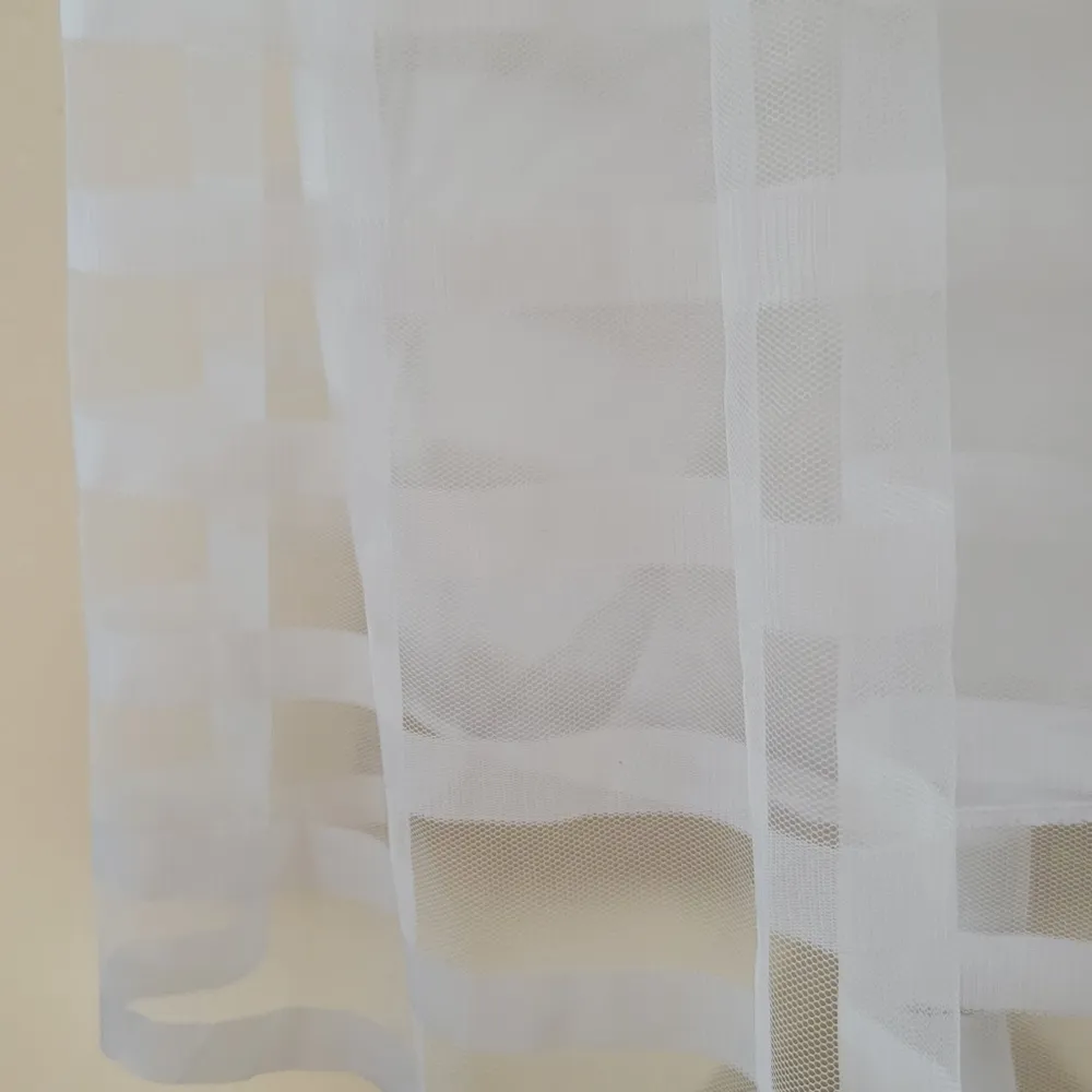 Metrowear white striped midi skirt size medium - Image 3