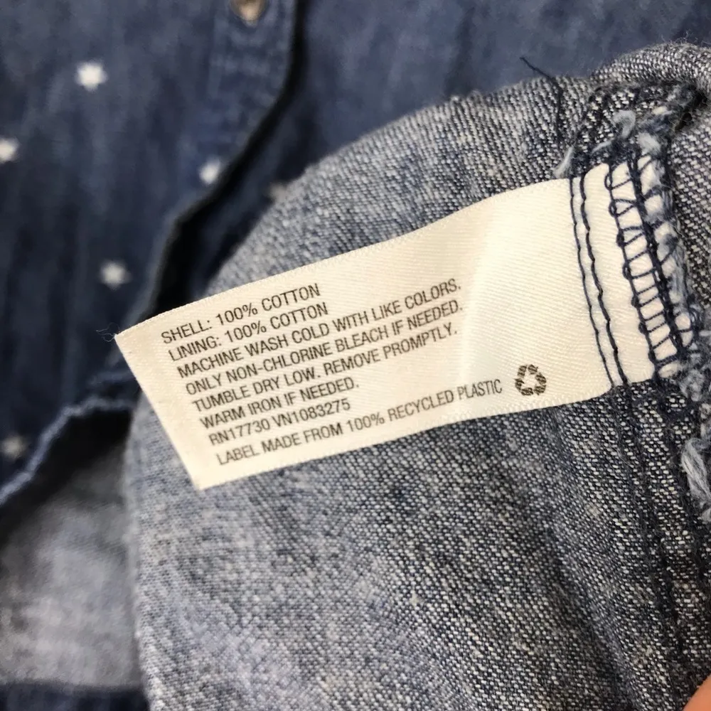 3/$30 Universal Thread | Chambray Buttoned Star Tank - Image 5